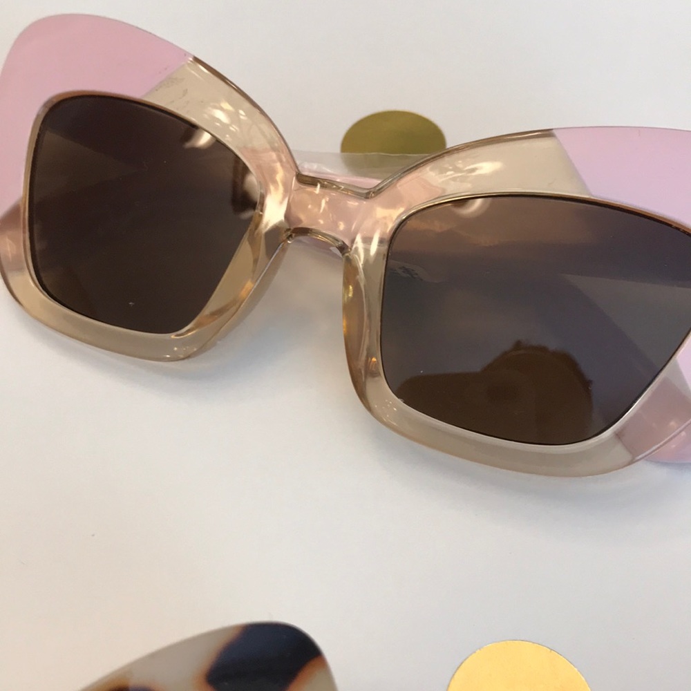 FREE PEOPLE SUNGLASSES 😎 YOU CHOOSE  🌸🐆🐆 - Picture 2 of 5